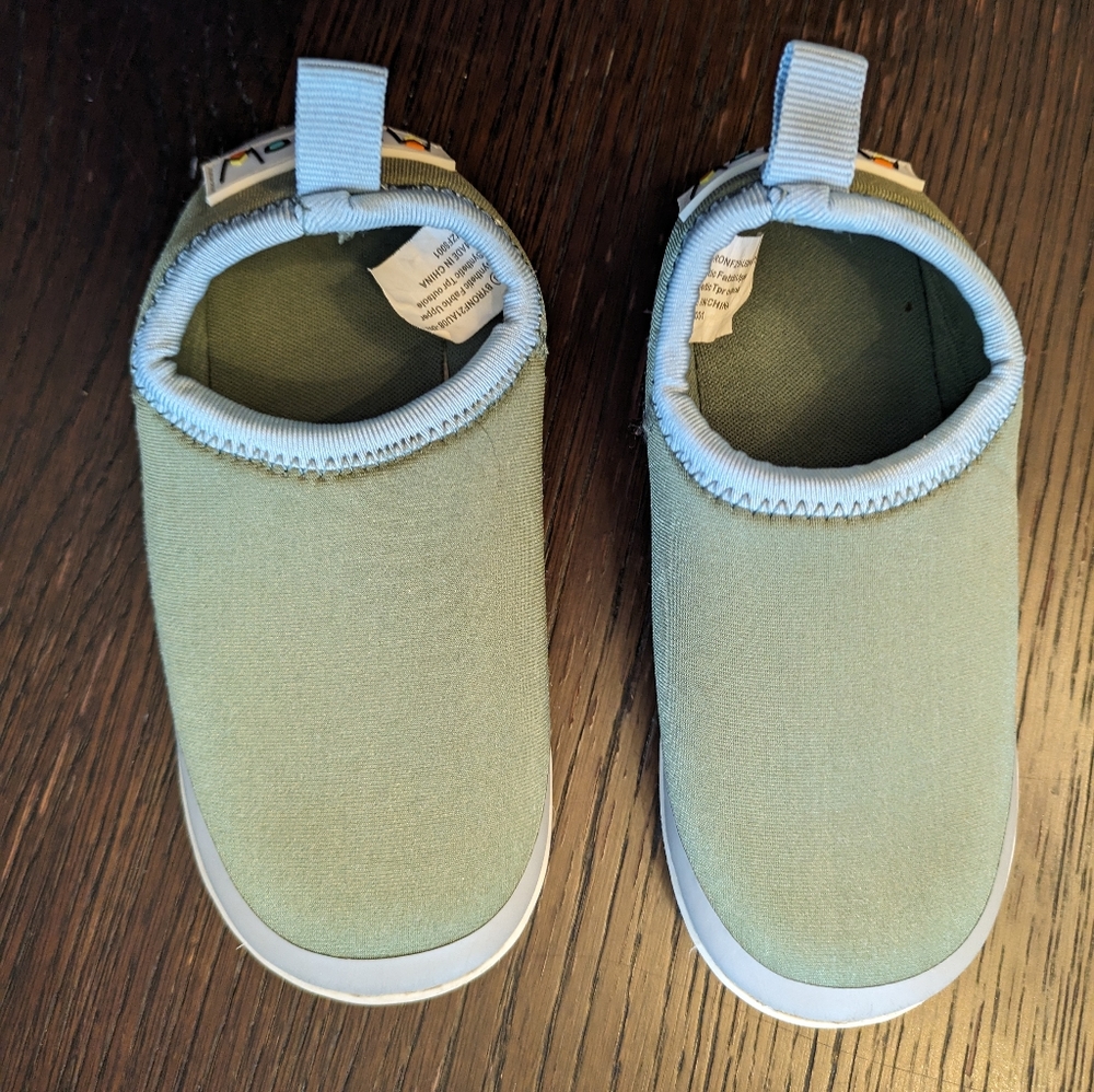Toddler Water Shoes by Minnow
